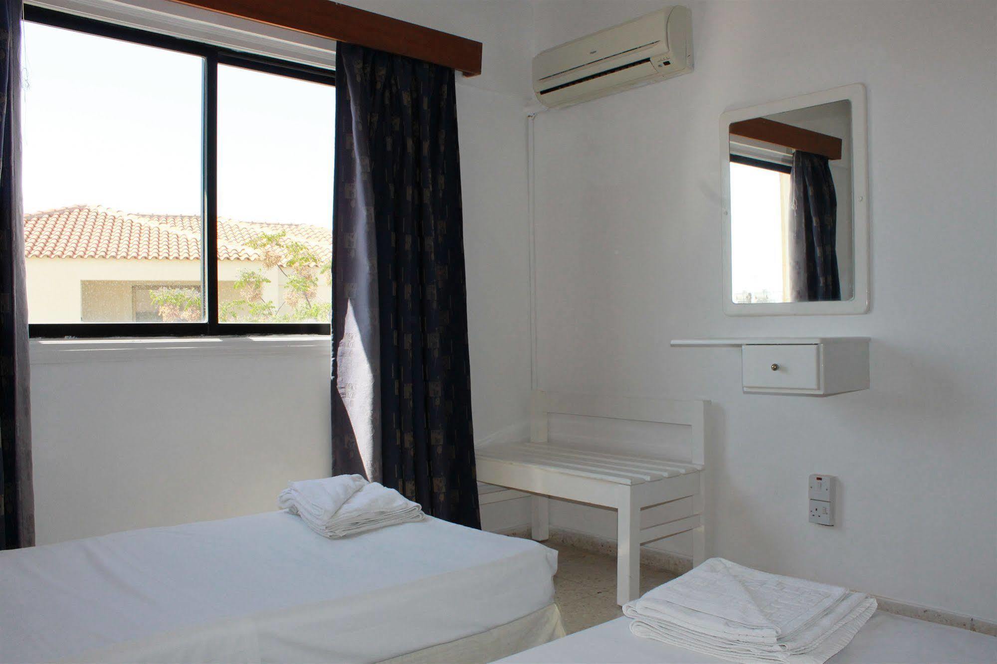 Florea Hotel Apartments Ayia Napa Exterior photo